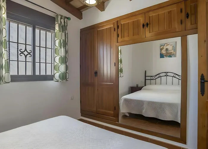 Casa de Férias Casas Con Piscina Compartidas Garaje Y Wi-fi