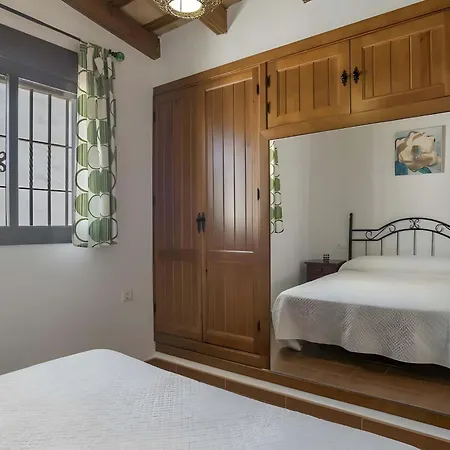 Holiday home Casas Con Piscina Compartidas Garaje Y Wi-fi