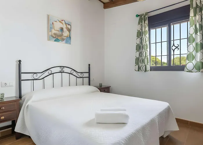 בית נופש Casas Con Piscina Compartidas Garaje Y Wi-fi קוניל דה לה פרונטרה